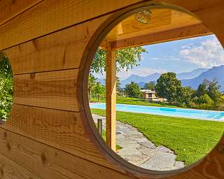 Aussenpool by Day Aussenpool by Day